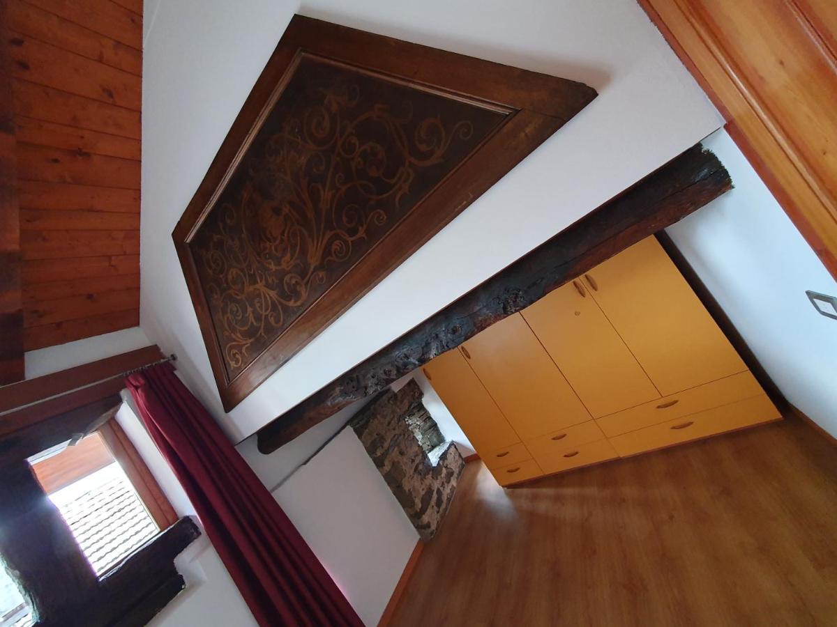 Appartamenti Vacanze E Camere Roccetta Fiorita Pettenasco Kamer foto