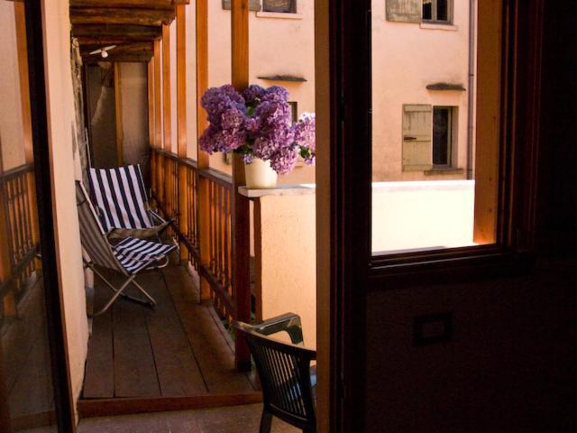 Appartamenti Vacanze E Camere Roccetta Fiorita Pettenasco Buitenkant foto