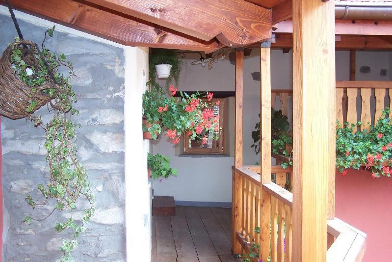 Appartamenti Vacanze E Camere Roccetta Fiorita Pettenasco Buitenkant foto