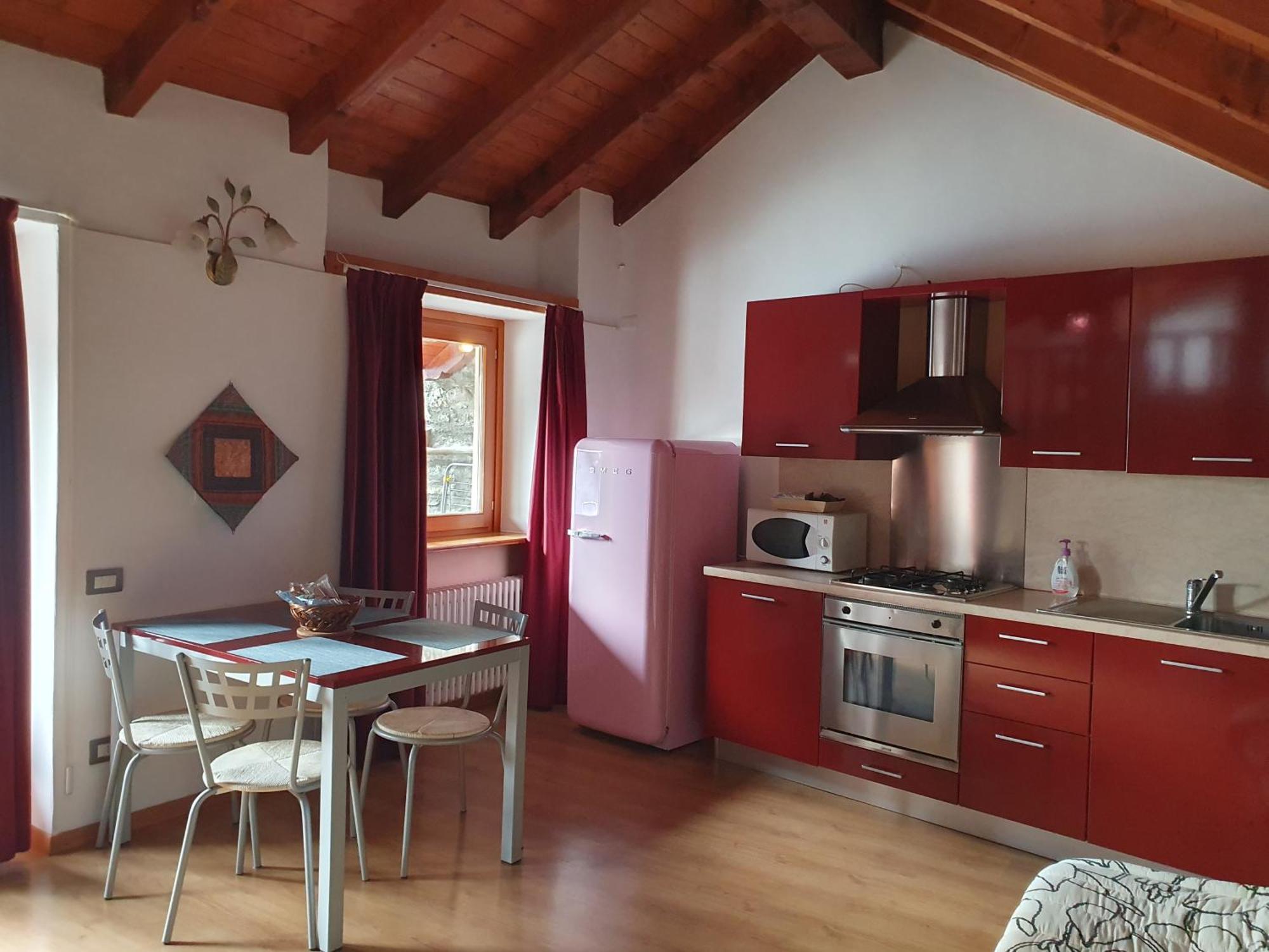 Appartamenti Vacanze E Camere Roccetta Fiorita Pettenasco Kamer foto